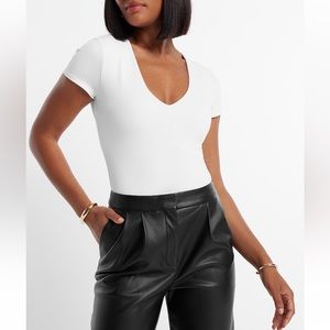 Express Fitted White V Neck Tee